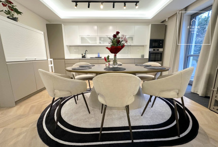 Luxury 3-Bedroom Ground-Floor Apartment with Garden Access in District II, Kurucles