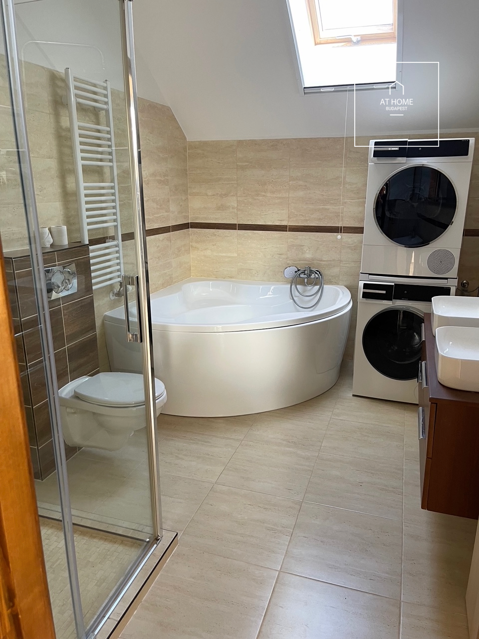 Two-story family house with a 450 sqm garden on the border of the XI. district and Budafok