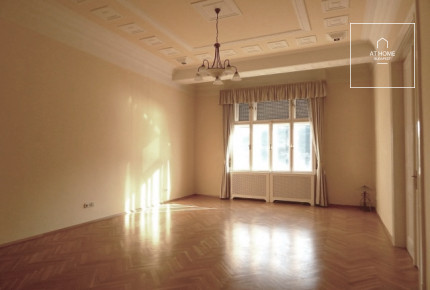 Renovated, bright apartment with a panoramic view in District V, Belváros-Lipótváros