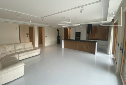 Newly built 3-bedroom ground-floor apartment with garden access in District XII, Istenhegy