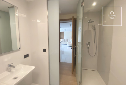 Newly built 3-bedroom ground-floor apartment with garden access in District XII, Istenhegy