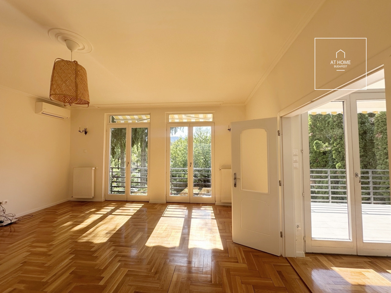 Elegant semi-detached house for rent Budapest II. district, Nyék