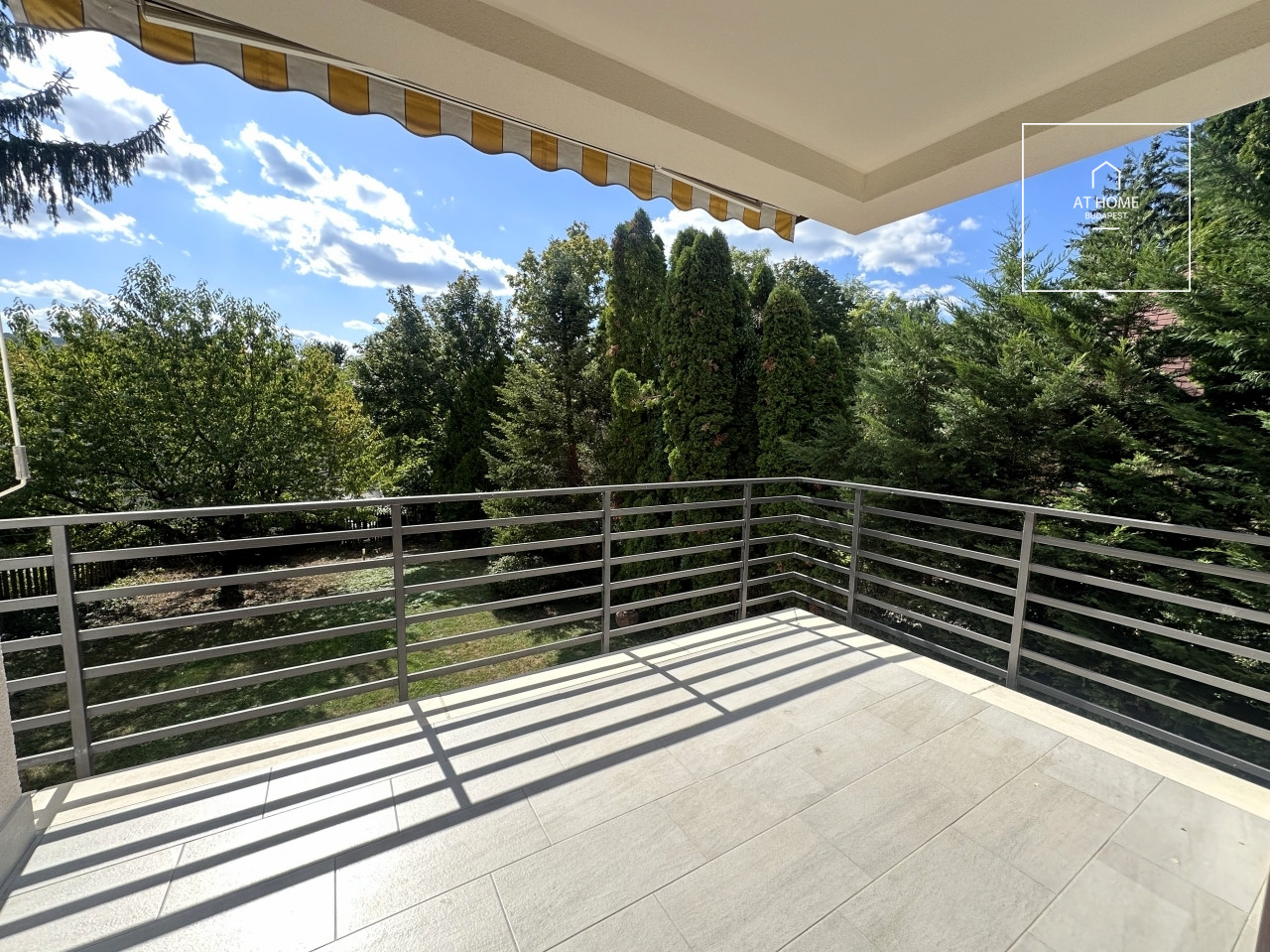 Elegant semi-detached house for rent Budapest II. district, Nyék