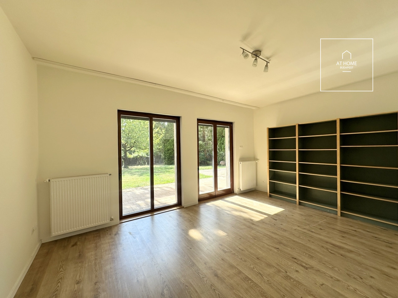 Elegant semi-detached house for rent Budapest II. district, Nyék