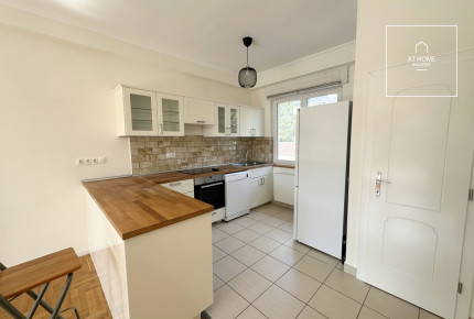 Elegant semi-detached house for rent Budapest II. district, Nyék
