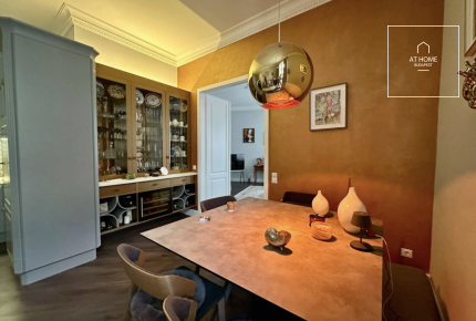 Beautifully renovated classical apartment for sale 2nd district, Budapest