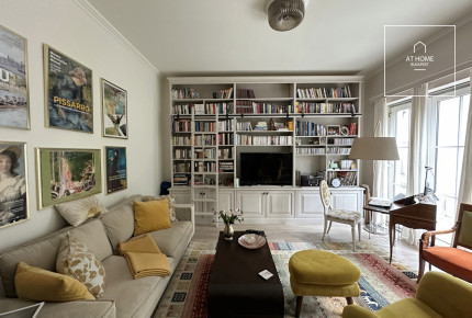 67 sqm 1-bedroom apartment with terrace and garden access in District I, Víziváros