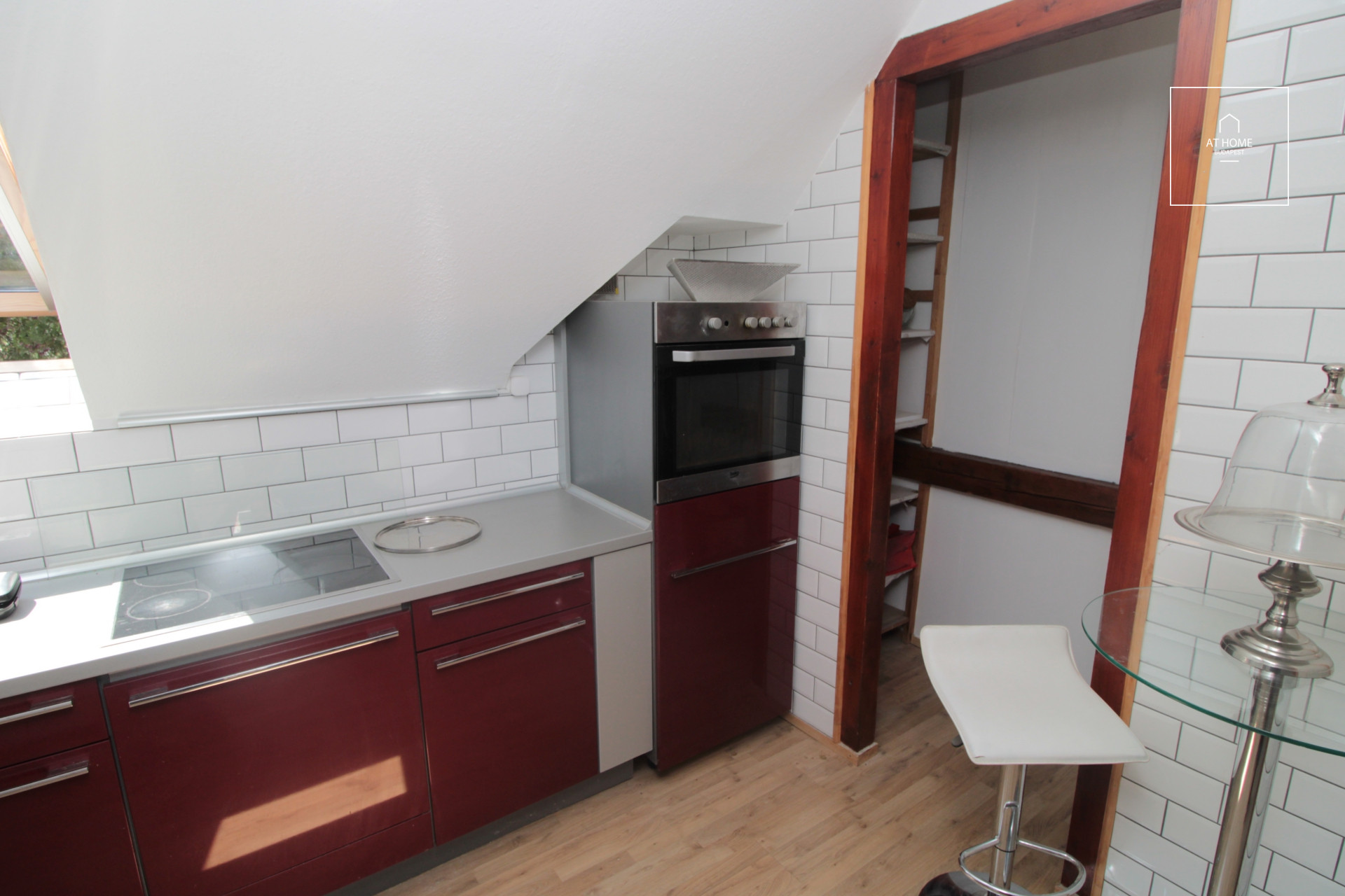 Charming rooftop apartment in villa for rent 2nd district Törökvész