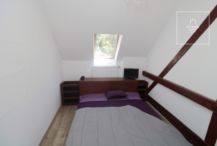 Charming rooftop apartment in villa for rent 2nd district Törökvész