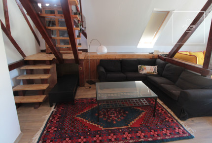 Charming rooftop apartment in villa for rent 2nd district Törökvész