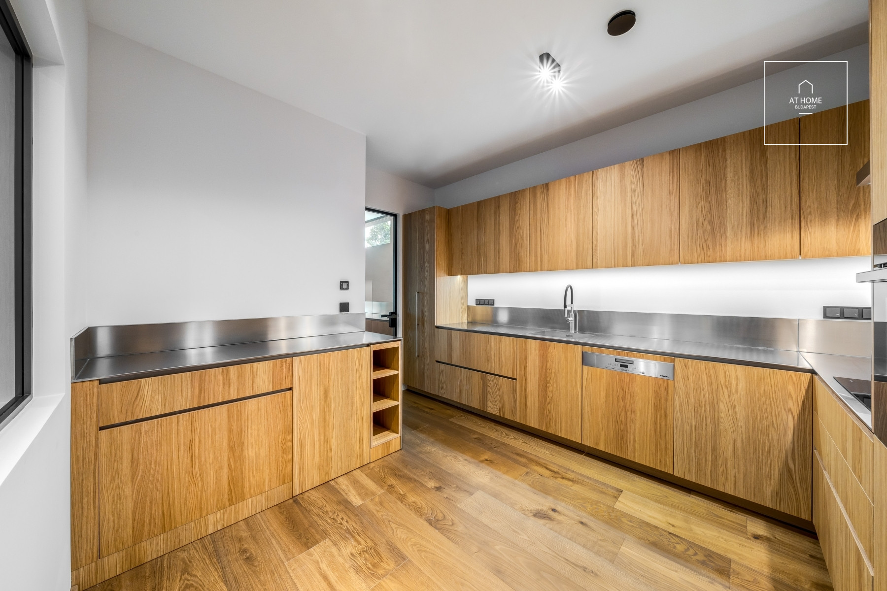 Exclusive newly-built family house Budapest, 12th district