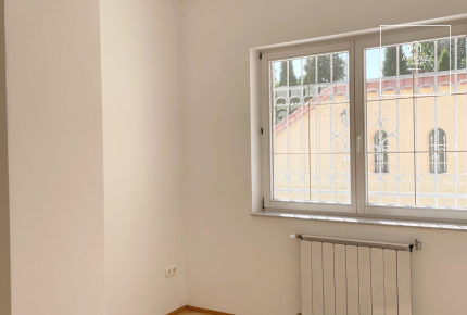 Gyönyörű Önálló családi ház kiadó Budapest II. kerület, Gugger-hegy
