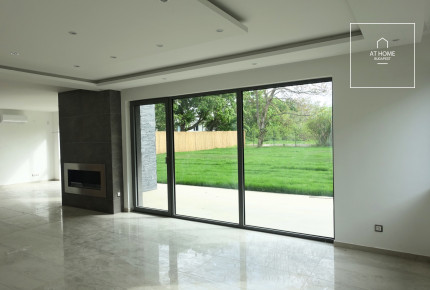 Wonderful detached house  II/A. district, Széphalom