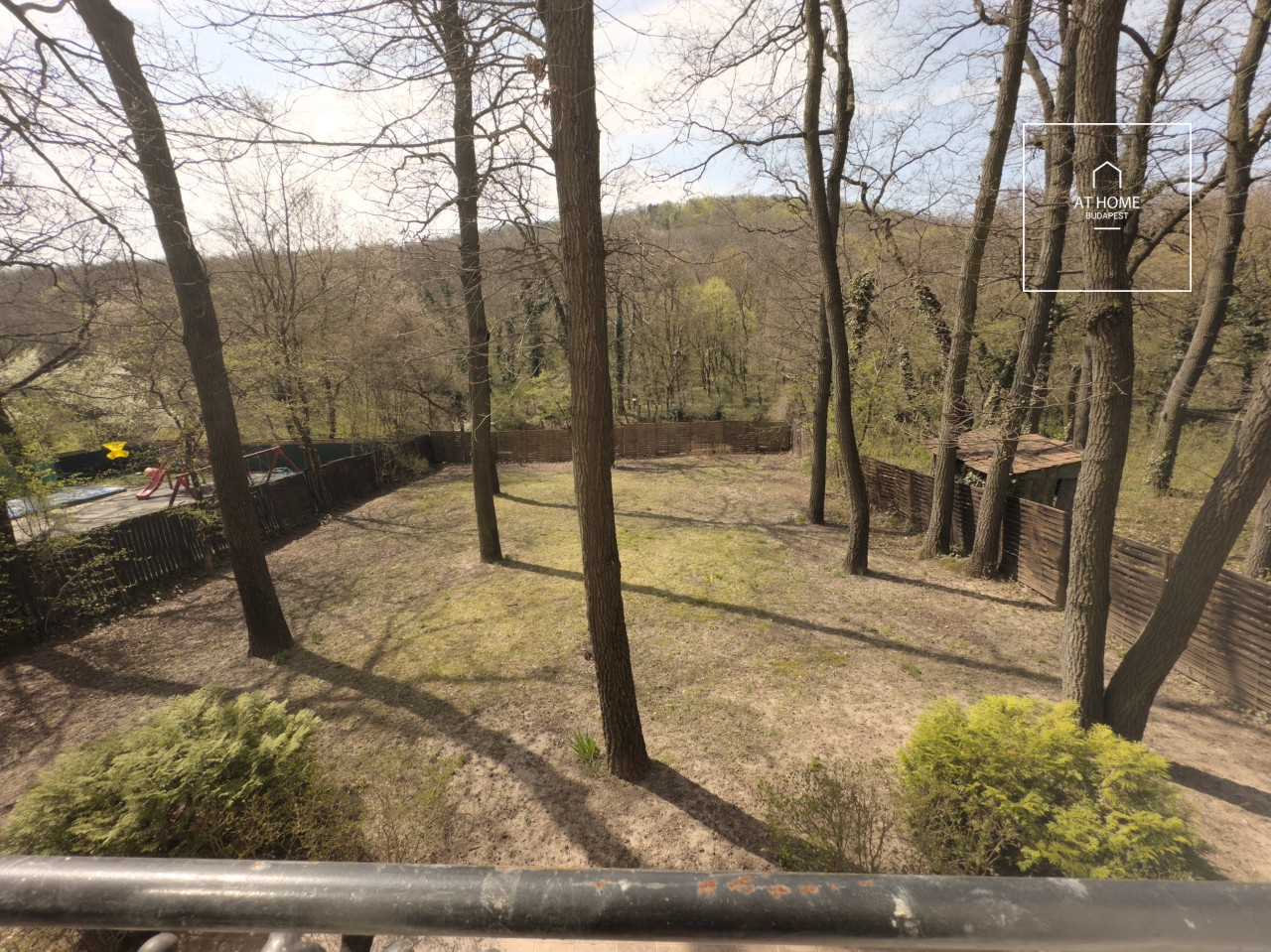 Lélegzetelállító Önálló családi ház kiadó  II/A. kerület, Remetekertváros