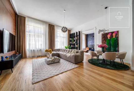 Fully renovated 96 sqm 2-bedroom apartment in District V, Belváros