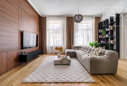 Fully renovated 96 sqm 2-bedroom apartment in District V, Belváros