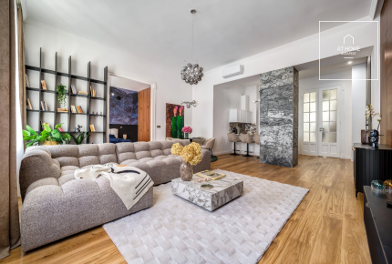 Fully renovated 96 sqm 2-bedroom apartment in District V, Belváros