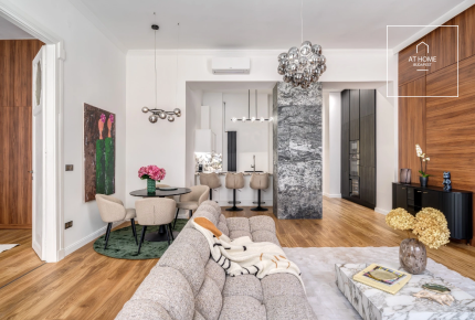 Fully renovated 96 sqm 2-bedroom apartment in District V, Belváros