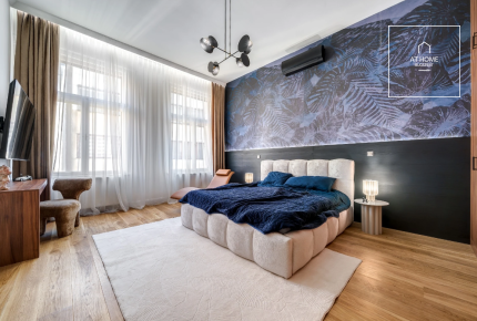 Fully renovated 96 sqm 2-bedroom apartment in District V, Belváros