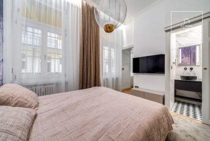 Fully renovated 96 sqm 2-bedroom apartment in District V, Belváros