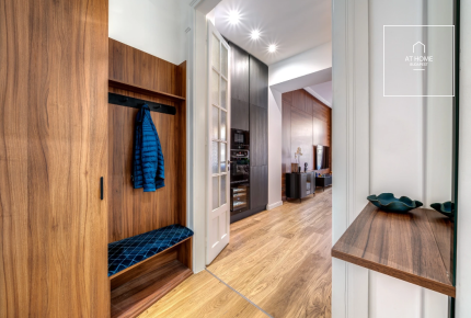 Fully renovated 96 sqm 2-bedroom apartment in District V, Belváros
