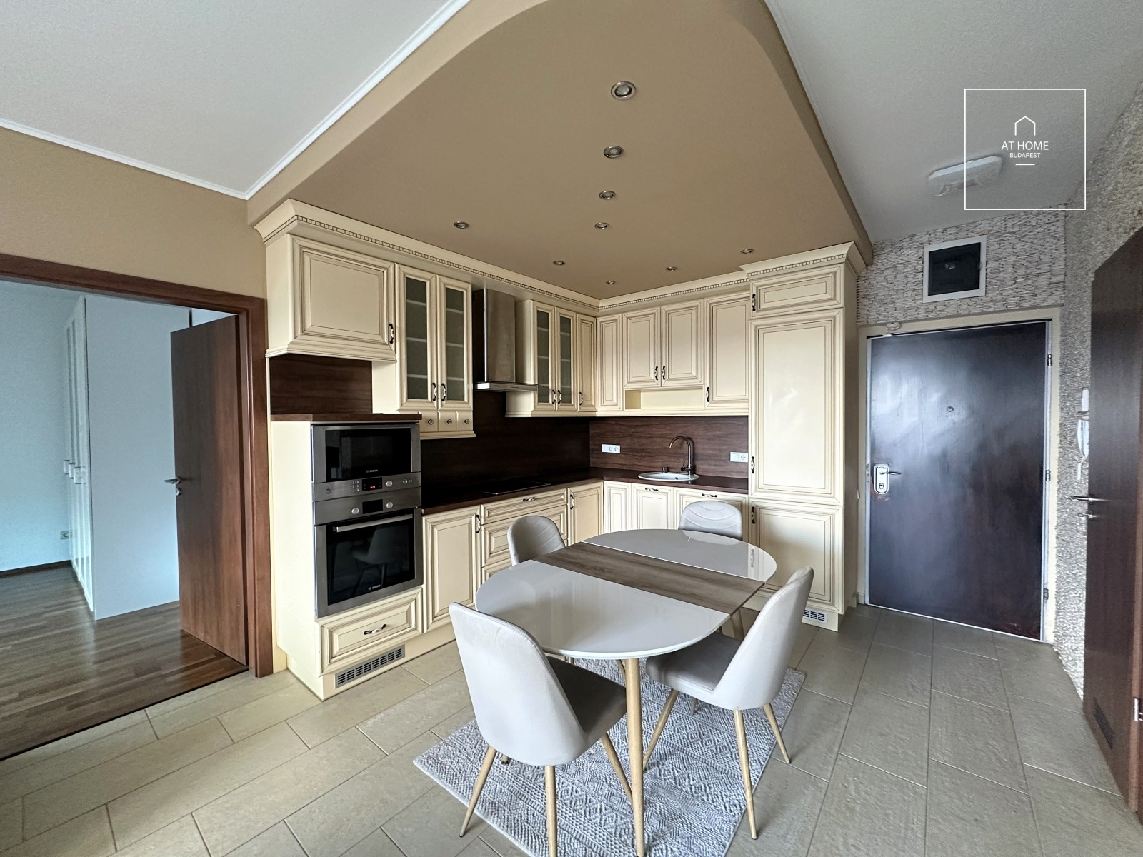 Premium two-bedroom apartment for rent in the 13th district of Budapest, Marina part.