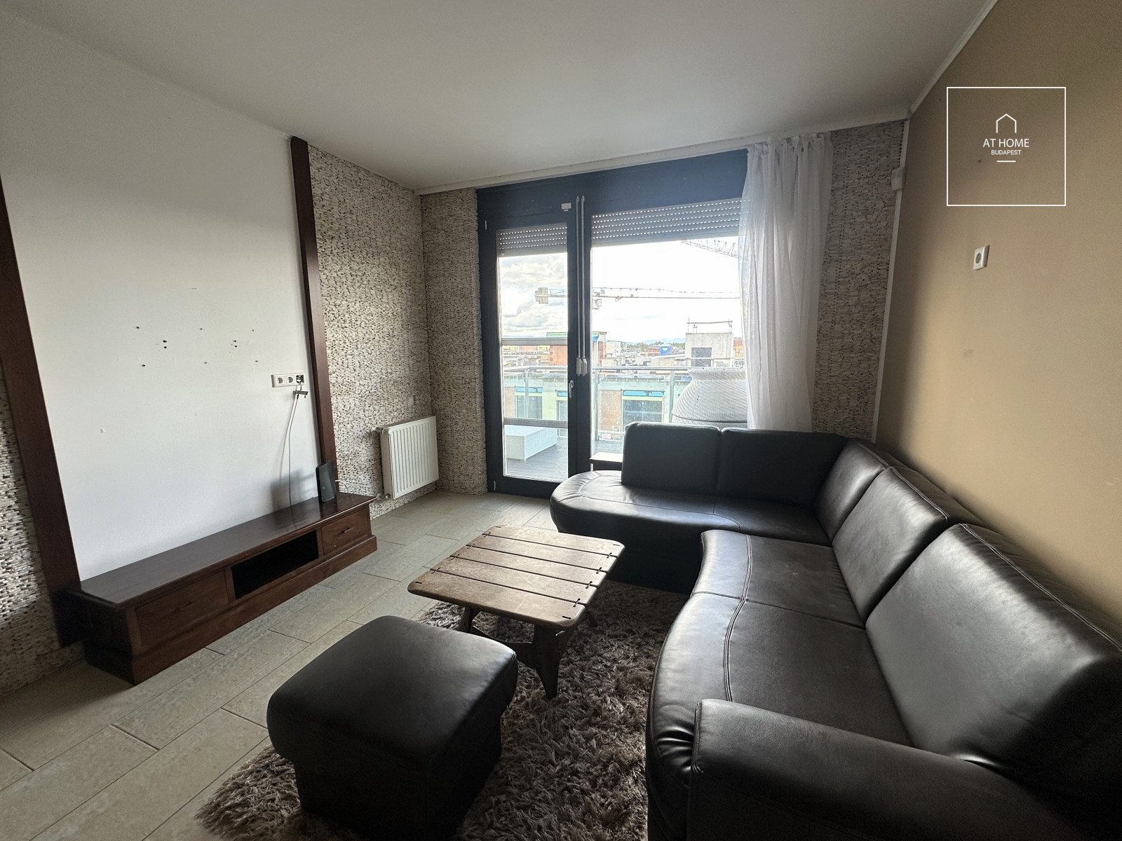 Premium two-bedroom apartment for rent in the 13th district of Budapest, Marina part.