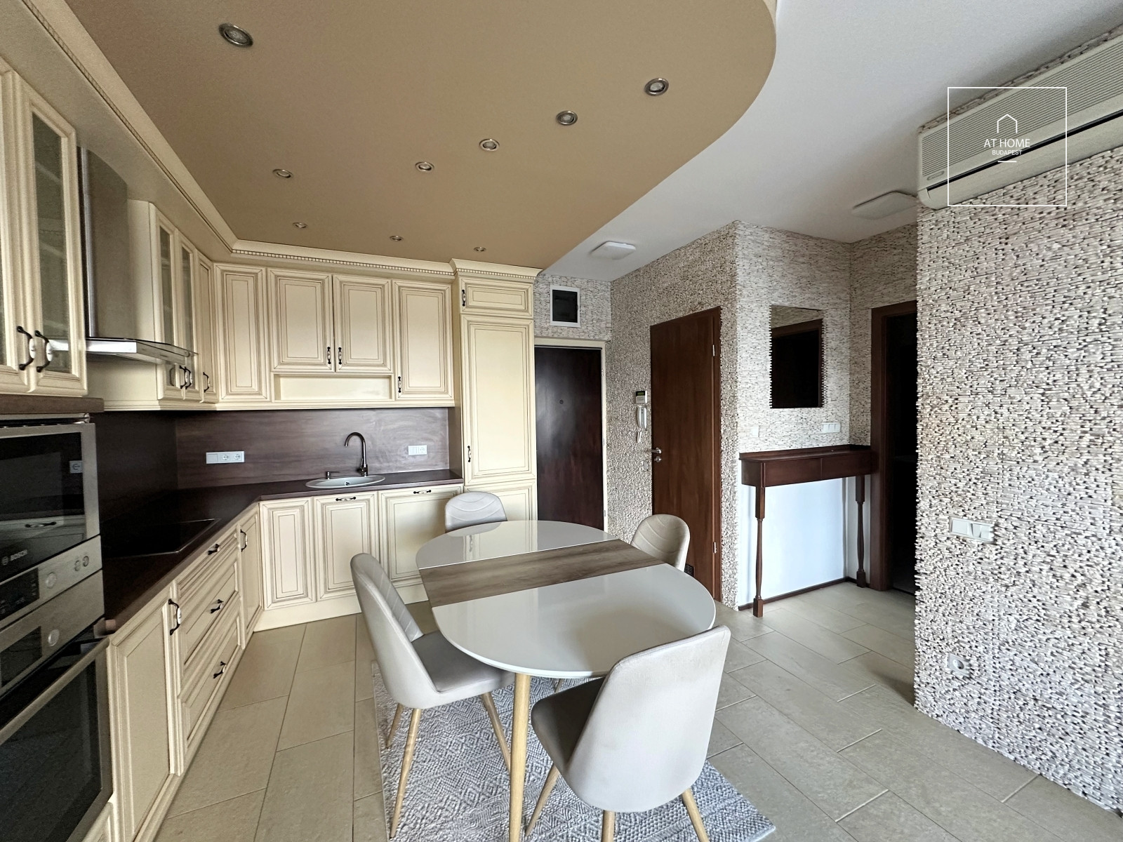 Premium two-bedroom apartment for rent in the 13th district of Budapest, Marina part.