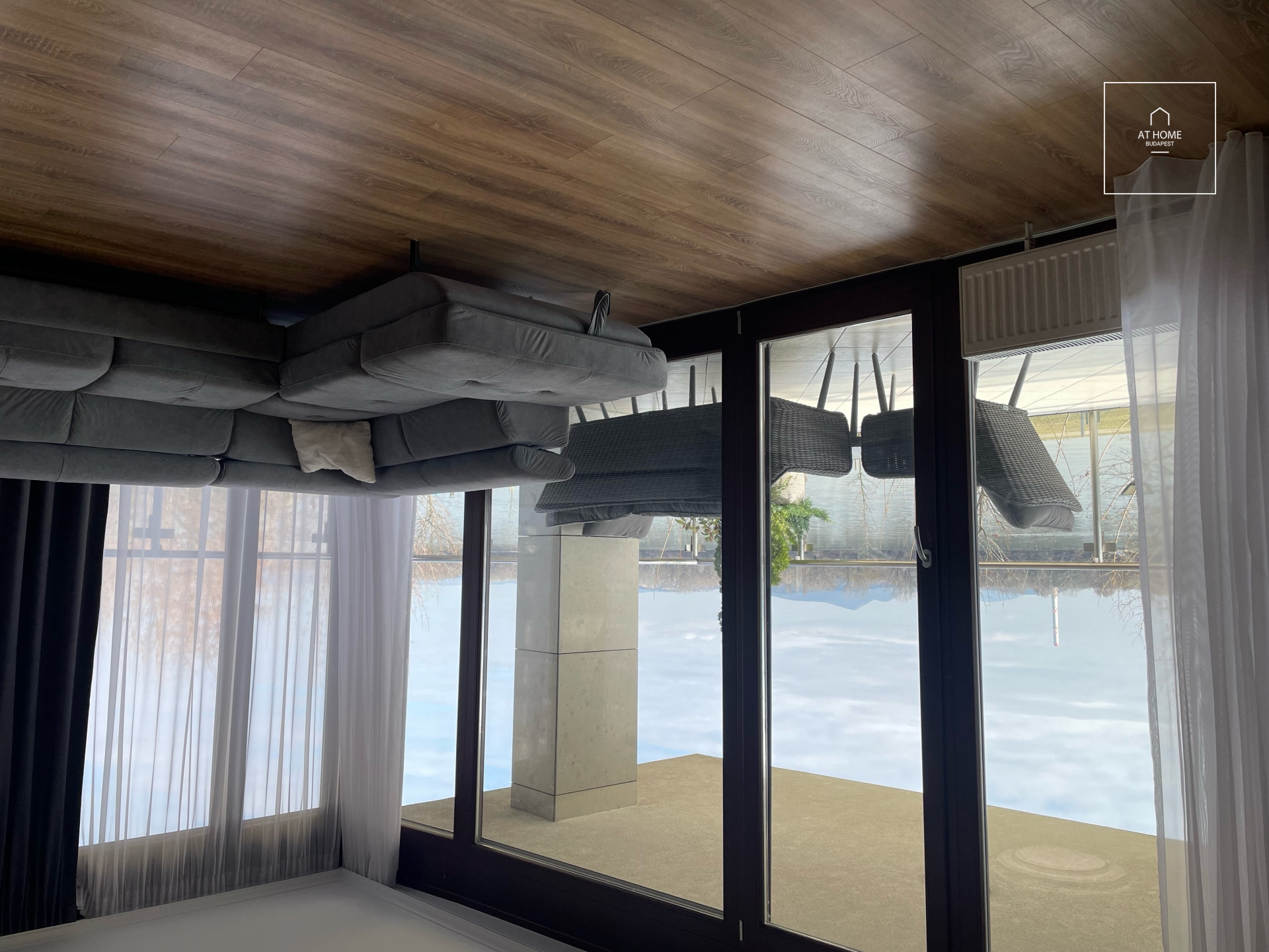 Danube-side three-bedroom apartment for rent Budapest XIII. district, Marinapart