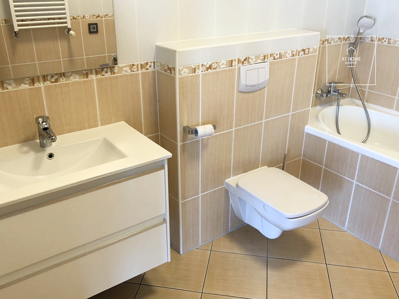 Duna-parti három hálószobás lakás kiadó Budapest XIII. kerület, Marinapart