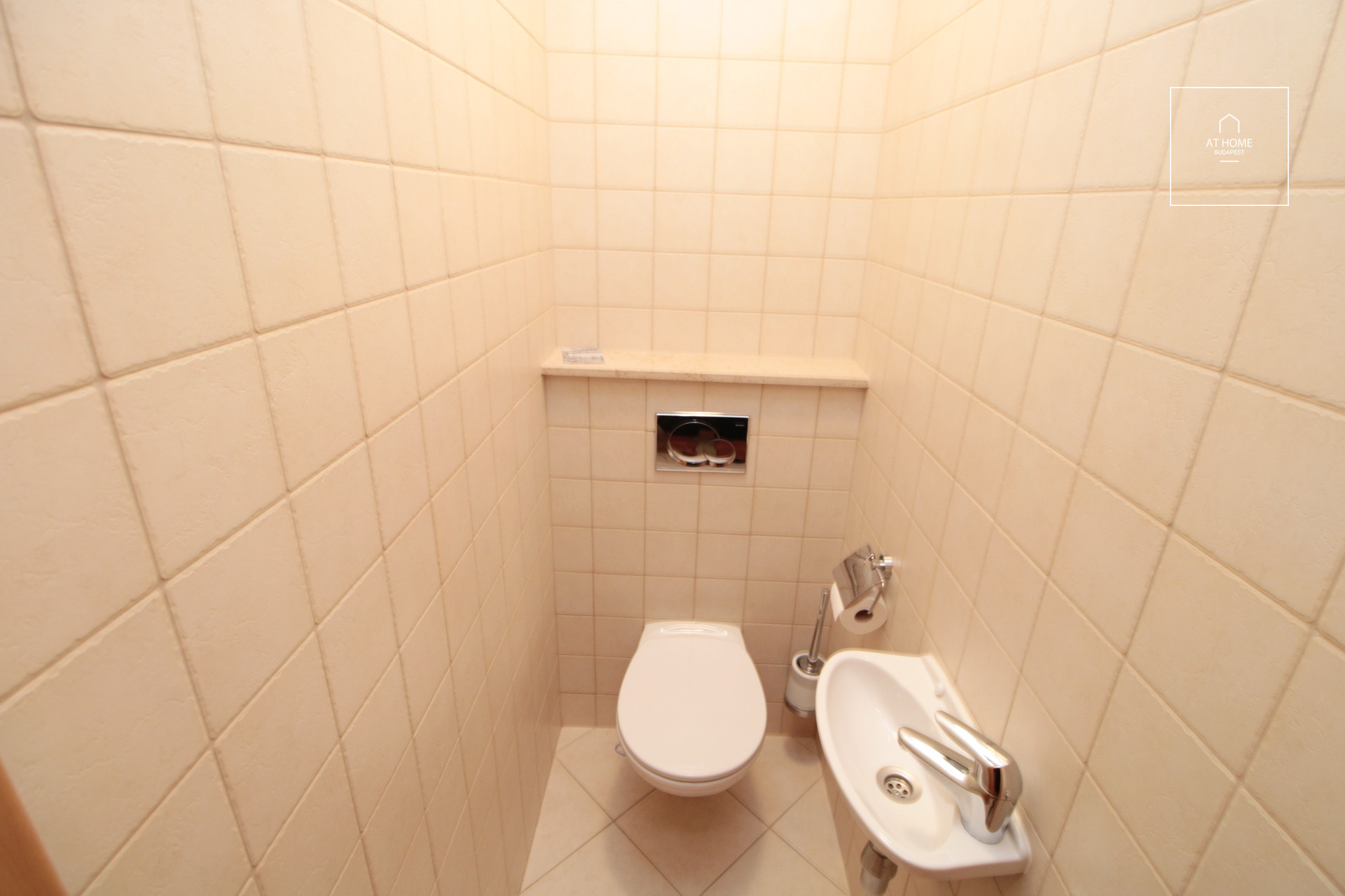 Két hálószobás lakás kiadó Budapest II. kerület, Zöldmál