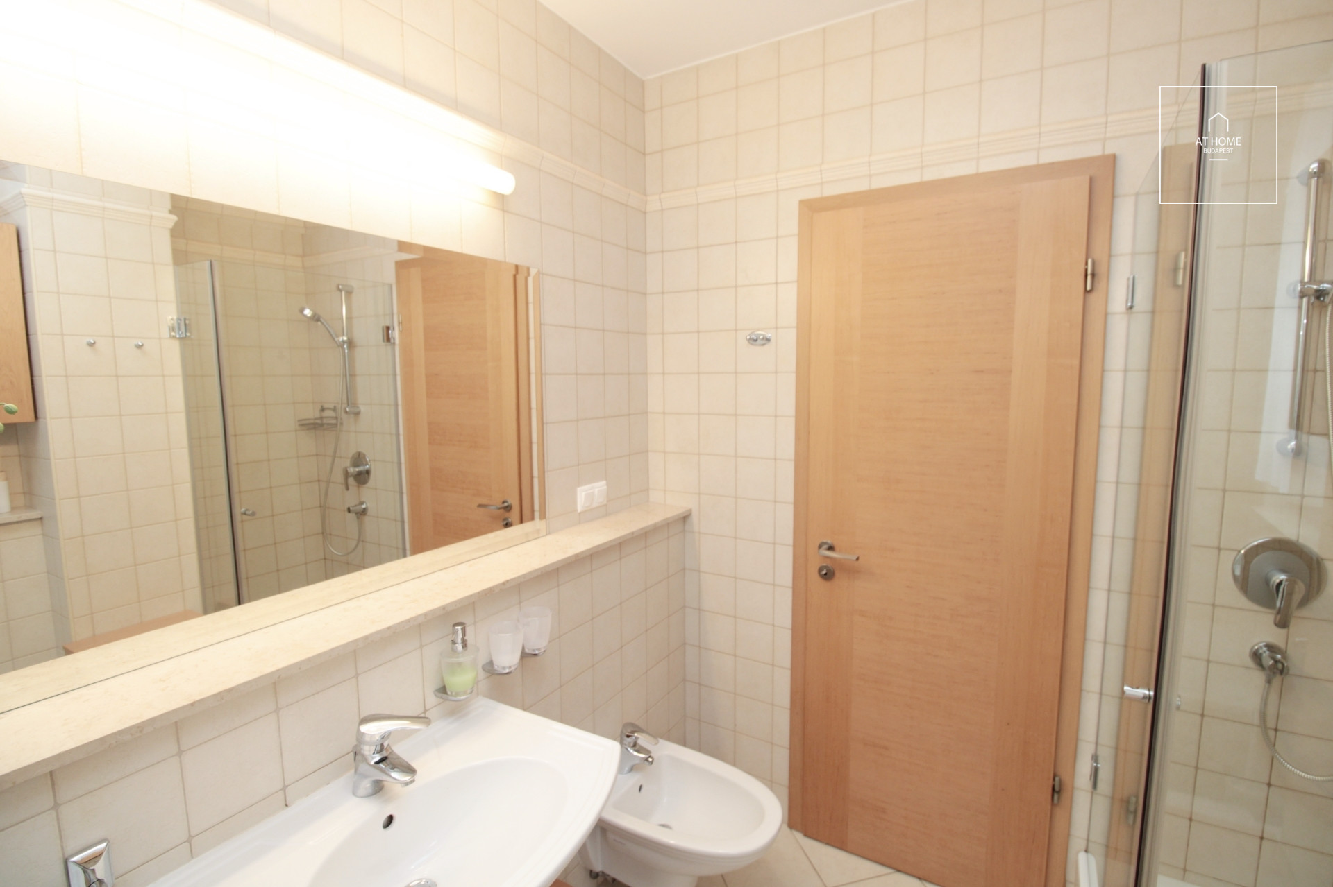 Két hálószobás lakás kiadó Budapest II. kerület, Zöldmál