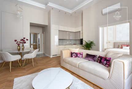 Exclusive, Renovated Apartment for Sale in the Heart of Terézváros, Near St. Stephen’s Basilica