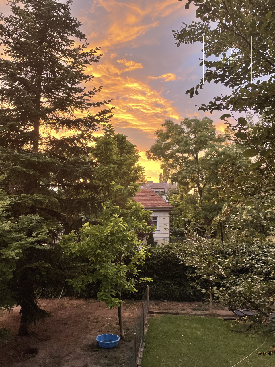 Impressive villa for sale in Budapest, district 2