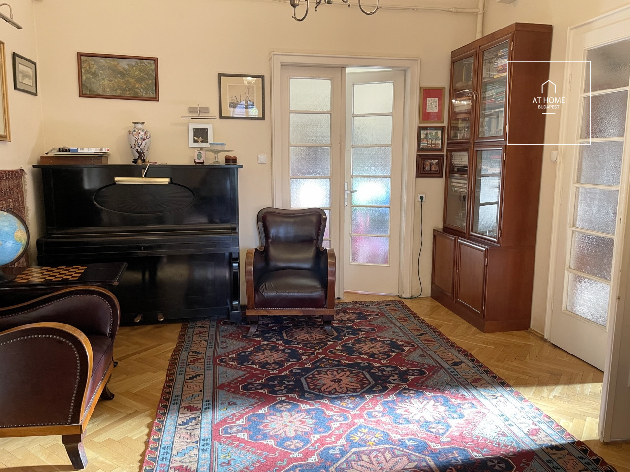 Impressive villa for sale in Budapest, district 2