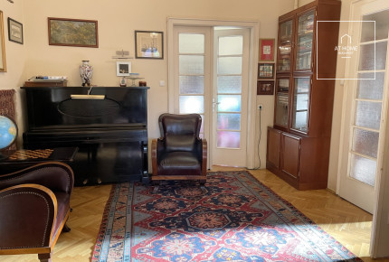 Impressive villa for sale in Budapest, district 2