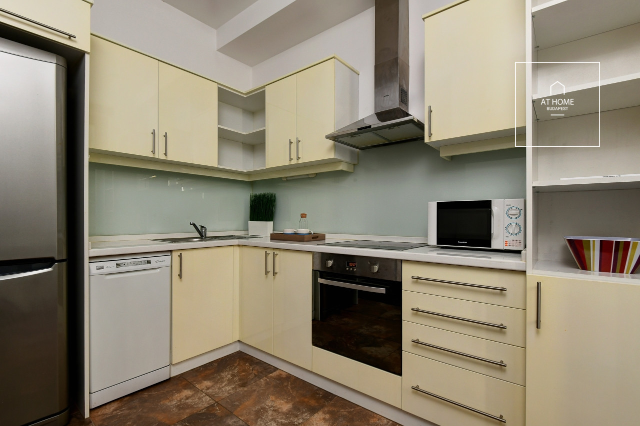 One-bedroom apartment with a balcony in District VI, Terézváros