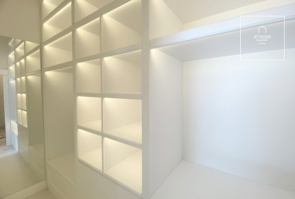 Renovated 98 sqm two-bedroom apartment in District VI, Terézváros