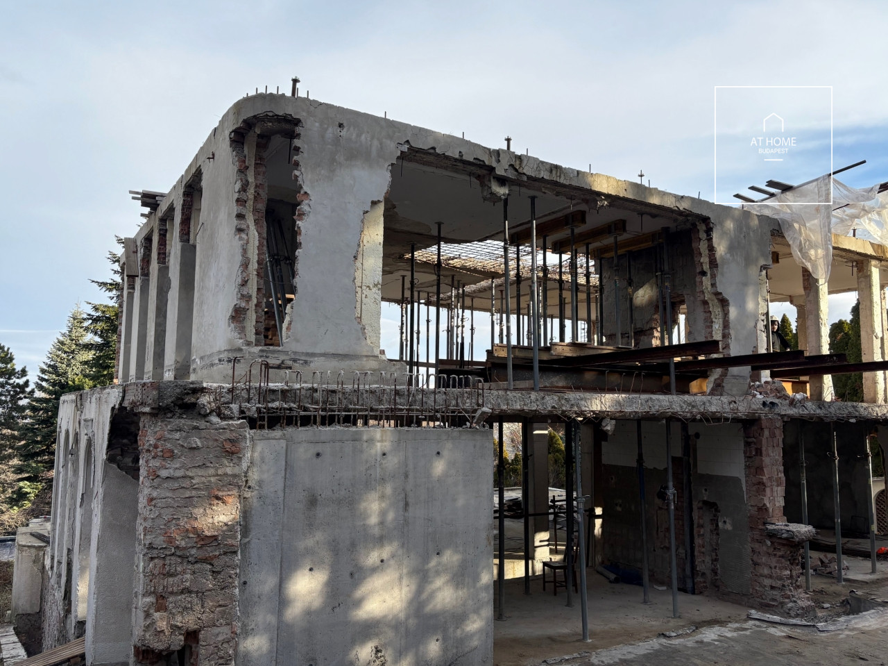 Újépítésű minimál családi ház eladó Budapest, Svábhegy