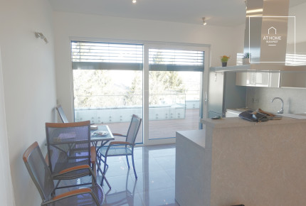 Two bedroom luxury apartment for rent in the heart of Németvölgy.
