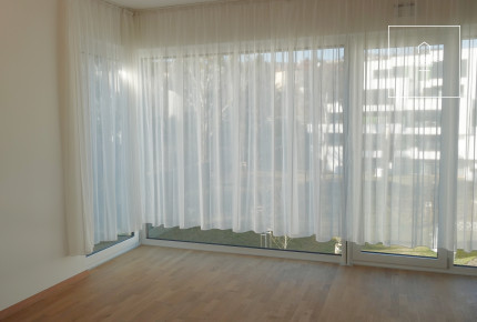 Two bedroom luxury apartment for rent in the heart of Németvölgy.