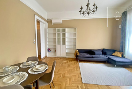 Sunny 105 sqm two-bedroom apartment in District II, Víziváros