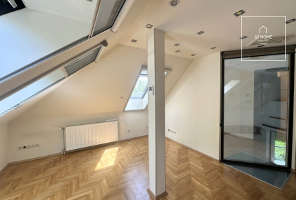 Three-storey 500 sqm family house in District III, Testvérhegy