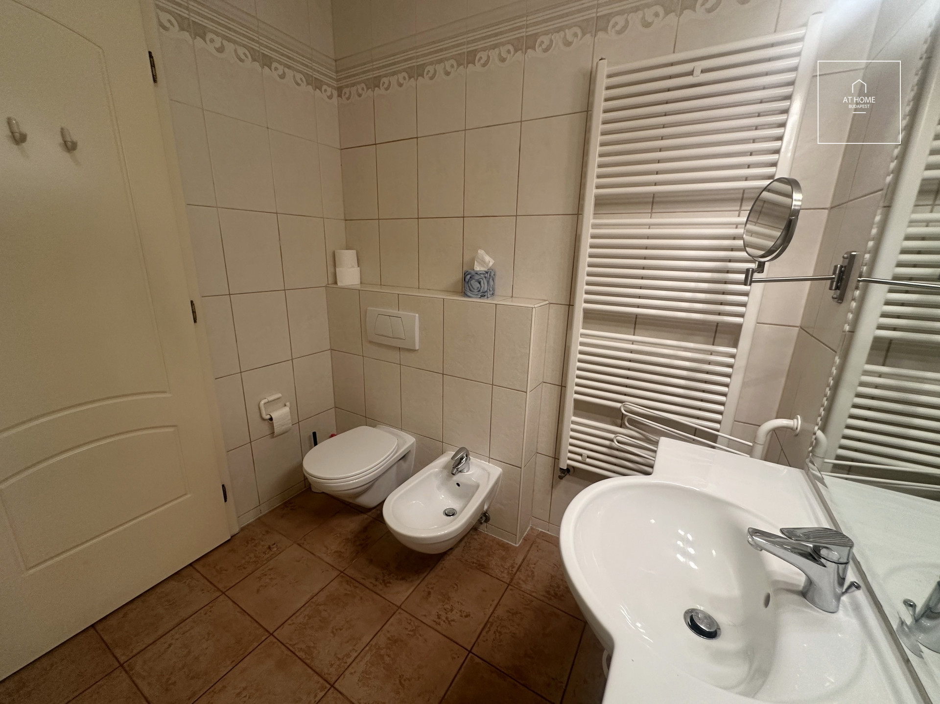 3 bedroom apartment with huge terrace and garden connecton for rent Budapest II. district, Szépilona