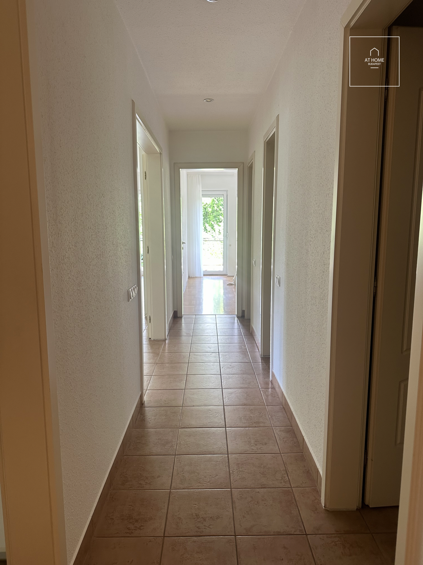 3 bedroom apartment with huge terrace and garden connecton for rent Budapest II. district, Szépilona