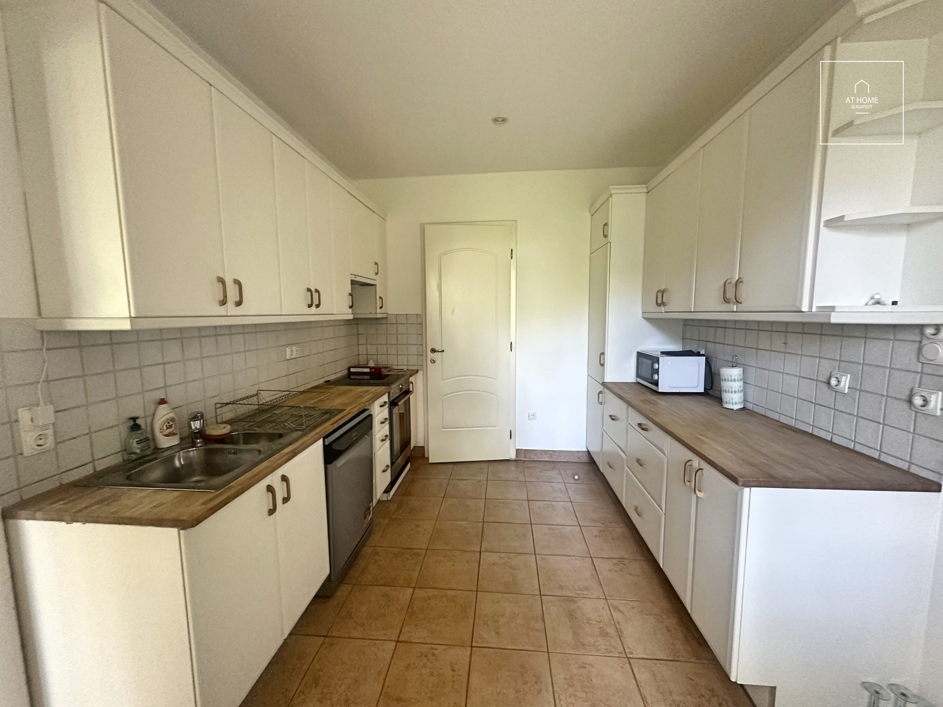 Kertkapcsolatos lakás kiadó Budapest II. kerület, Szépilona