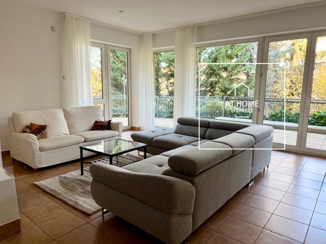 3 bedroom apartment with huge terrace and garden connecton for rent Budapest II. district, Szépilona