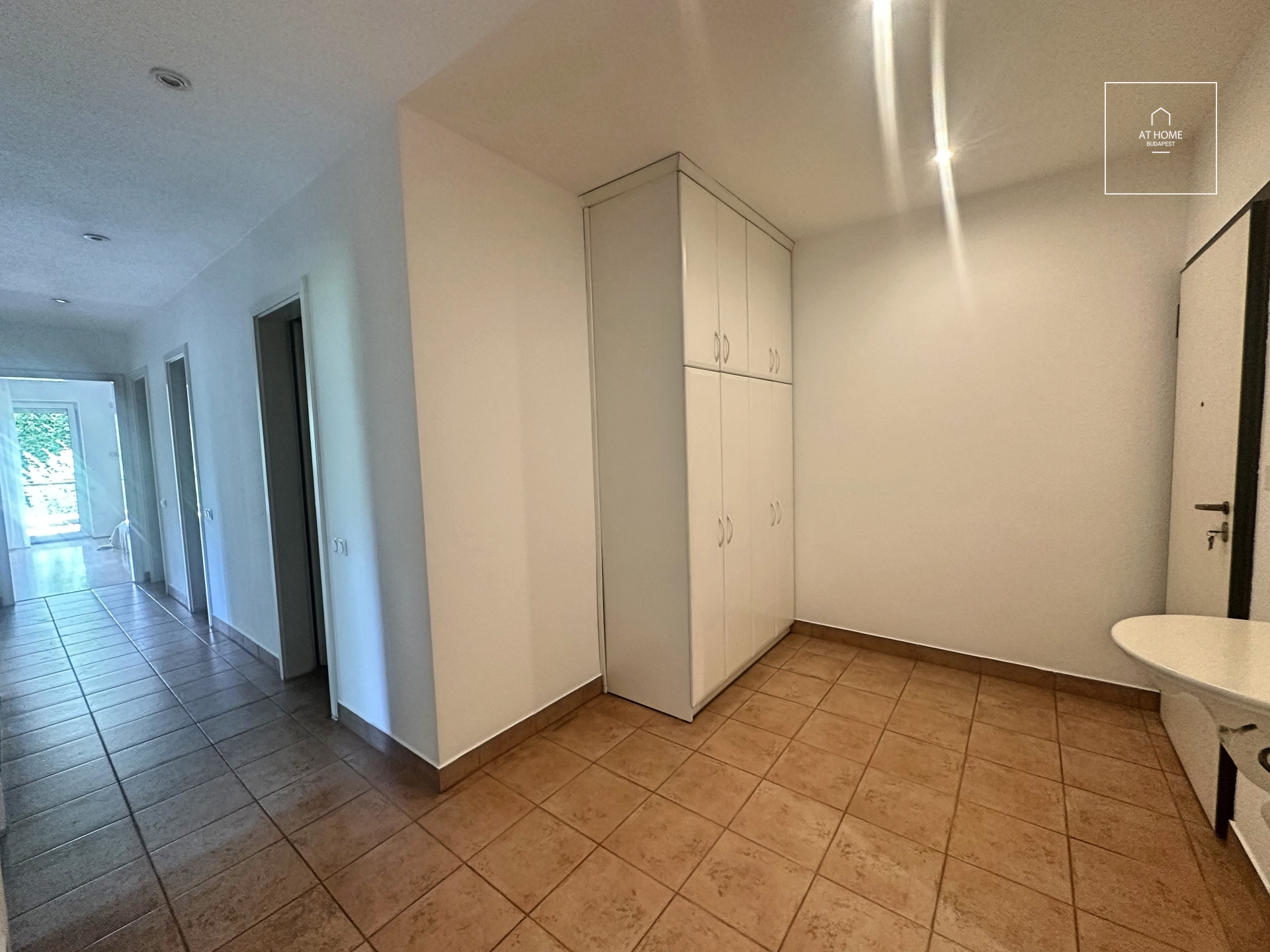 3 bedroom apartment with huge terrace and garden connecton for rent Budapest II. district, Szépilona
