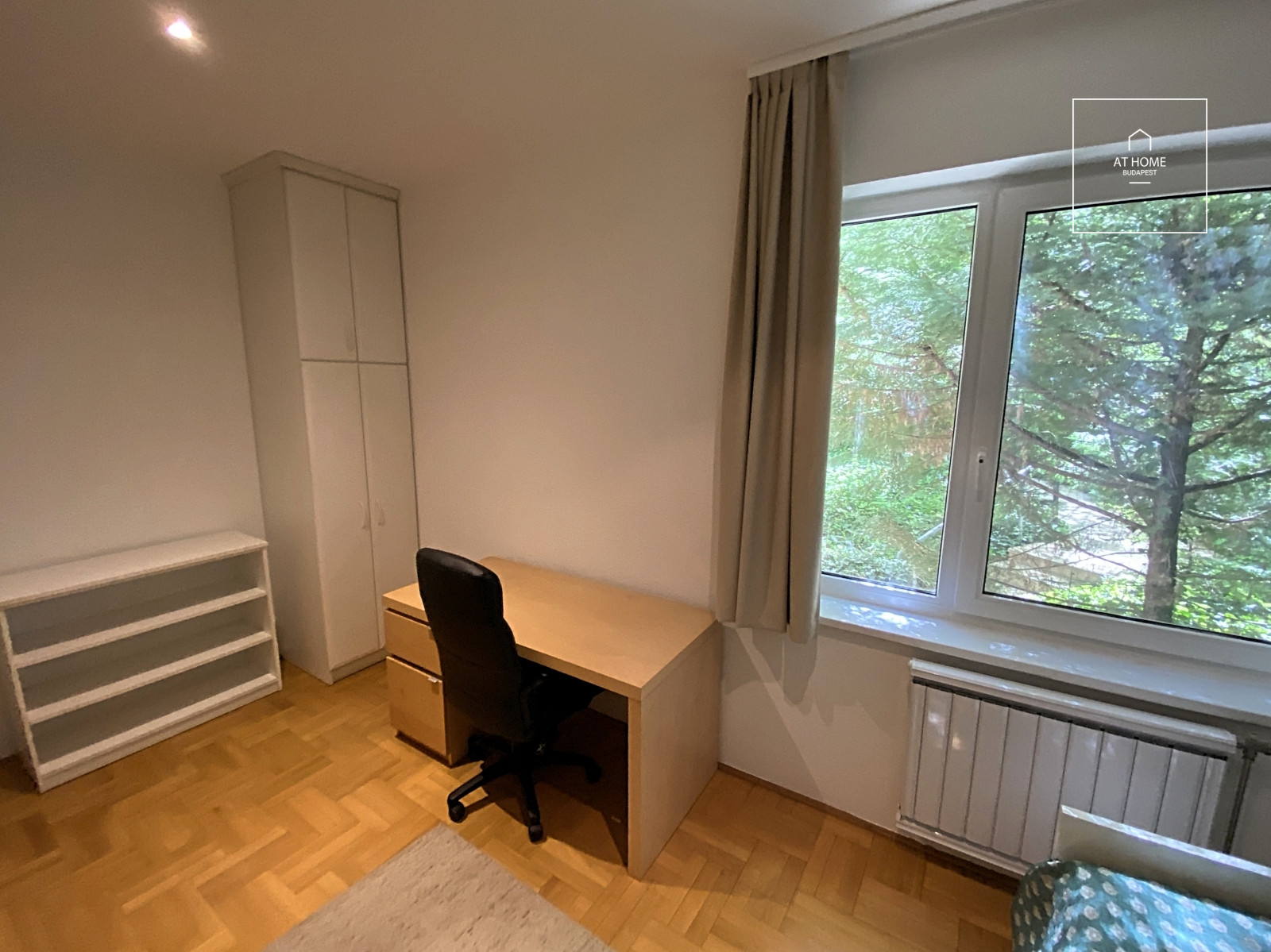 3 bedroom apartment with huge terrace and garden connecton for rent Budapest II. district, Szépilona