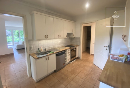 3 bedroom apartment with huge terrace and garden connecton for rent Budapest II. district, Szépilona
